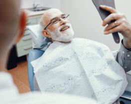 10-Helpful-Tips-for-a-More-Natural-Look-with-Dentures