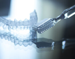 8-Ways-Invisalign-Makes-Dental-Hygiene-Easier-Than-Braces